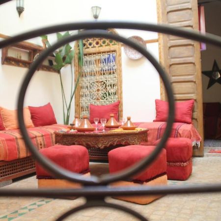 La Maison Des Lallas Hotel Sefrou Bagian luar foto
