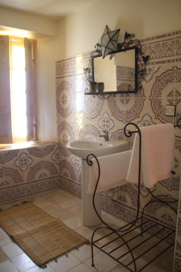 La Maison Des Lallas Hotel Sefrou Bagian luar foto
